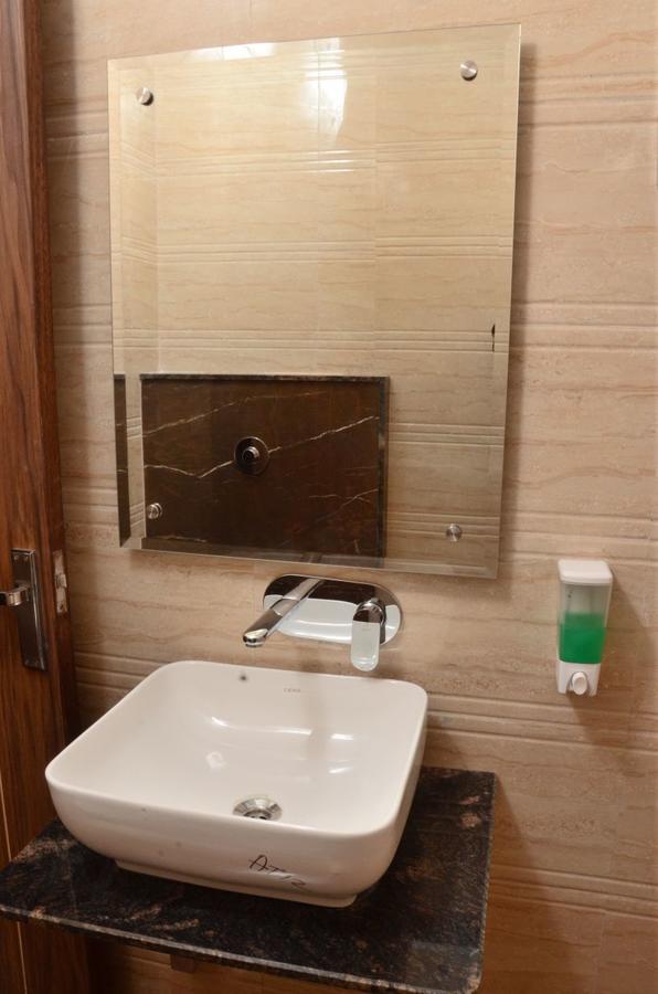 Shivaay Grand Hotel