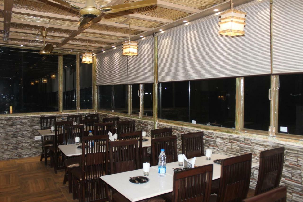 Hotel Shivaay Grand 3*